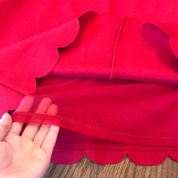 Red dress - Picture 6 of 6